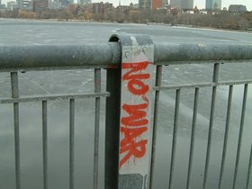 ../2003/03/20-anti_war-walkout_5.jpg