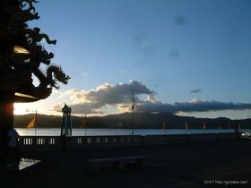 ../2007/08/06-1812-by_nora-dragon-beach-sunset-bynora.jpg