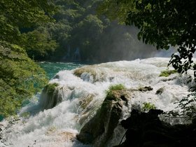 ../2016/05/18-0853-skradin_krka-waterfall-croatia.jpg