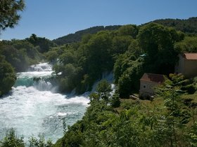 ../2016/05/18-0921-skradin_krka-waterfall-croatia.jpg