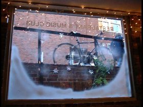 ../1999/12/10-passim-window.jpg