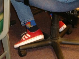 ../2000/05/10-hugo-MIT-sock.jpg