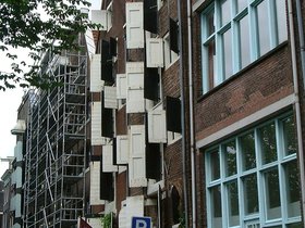 ../2000/05/21-amsterdam-NLD-door.jpg