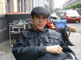 ../2000/05/21-joseph-amsterdam-NLD-joe-tired.jpg