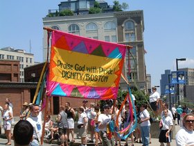 ../2000/06/10-pride-street.jpg