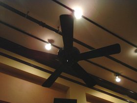 ../2000/11/18-light.jpg