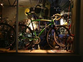../2001/04/16-bike-vandessel.jpg