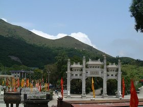 ../2001/04/27-po_lin-HKG_1.jpg