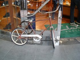 ../2001/05/06-1722-bike-shibuya-japan-street-tokyo.jpg