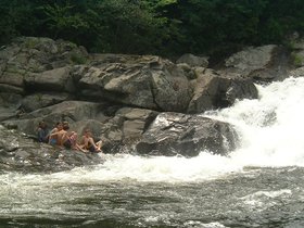 ../2001/08/13-road_trip-shelburne-MA-kid-slide.jpg