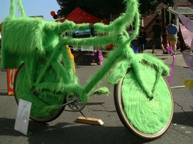 ../2001/09/23-spice-festival-green-fuzzy-bike.jpg
