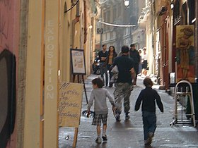 ../2001/11/3-nice-street.jpg