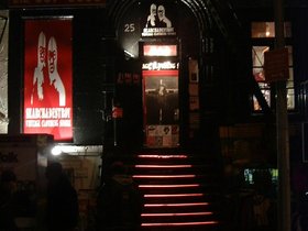 ../2002/02/16-NYC-NY-stairs.jpg