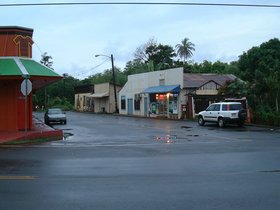 ../2002/05/13-kauai-HI-street.jpg