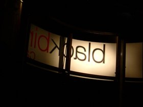 ../2002/10/10-sydney-dinner-black-bird.jpg