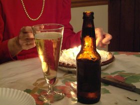 ../2002/12/25-baltimore-MD-birthday-beer.jpg