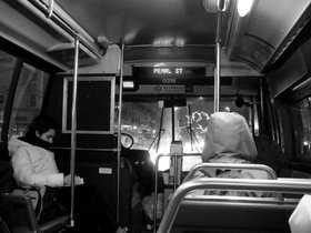 ../2003/01/30-boston-MA-bus-pearl-st.jpg