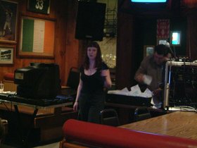 ../2003/02/01-jp-MA-karaoke-jen.jpg