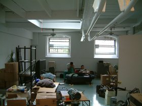 ../2003/08-moving-in/17-brooklyn-moving-in-dan-phil.jpg