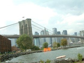 ../2003/10/05-0018-bridge-dumbo-NY-brooklyn.jpg