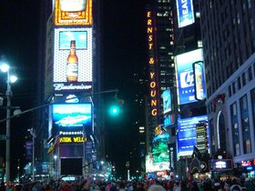 ../2003/10/31-2146-mass-halloween-ny-critical-times_square.jpg