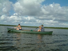 ../2004/01/06-miami-FL-everglades-canoe-birgit.jpg