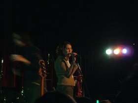 13-brooklyn-NY-cat_power-violinist.jpg