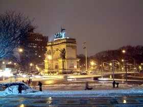 ../2004/03/17-brooklyn-NY-snow.jpg