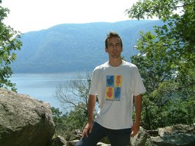 ../2004/08/23-ny-coldspring-breakneck-NY-joe.jpg