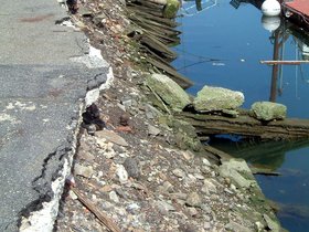 ../2007/03/31-brooklyn-NY-redhook-sink.jpg