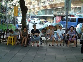 ../2007/08/03-0742-by_nora-ladies.jpg