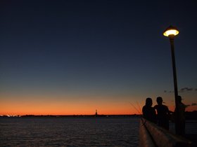 01-1957-brooklyn-NY-redhook-fishing-statue-liberty-fishermen.jpg