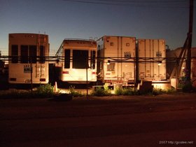 01-2002-brooklyn-NY-redhook-truck-lit.jpg