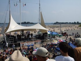 ../2007/09/03-1400-orchard-beach.jpg