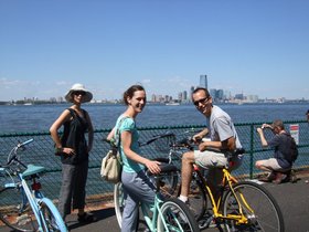 31-1143-governors_island-NY-nora-mindy-dan-bike.jpg