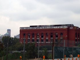 05-1249-building-graffiti-brooklyn-NY.jpg