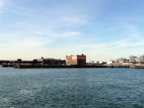 ../2009/03/21-1337-brooklyn-NY-redhook-ikea-water-pano.jpg