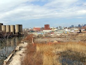 ../2009/03/22-1027-brooklyn-NY-gowanus.jpg
