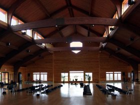 ../2009/04/04-0559-bluecliff-monastery-hall-pano.jpg