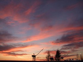 ../2009/04/17-1943-brooklyn-NY-redhook-idea-hill-sky.jpg