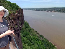 ../2009/05/25-1301-nj-palisades-NY-park-nora-pano.jpg