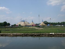 07-1453-randalls-NY-island-circus.jpg