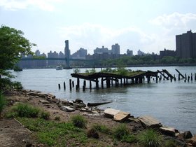 07-1526-randalls-NY-island.jpg