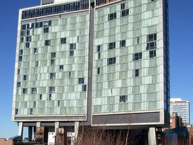 18-1444-NYC-NY-ny-high-line-standard-hotel.jpg