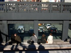 18-1455-NYC-NY-ny-high-line-window-kiss.jpg