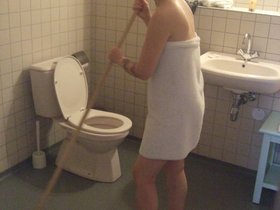 ../2010/03/25-1050-amsterdam-NLD-nora-squeegee.jpg