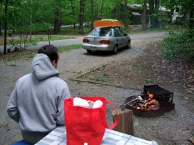 ../2010/05/08-1809-cunningham-park-camping-dan-MD-fire.jpg