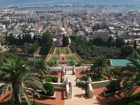 07-1402-haifa-ISR-garden-bhai.jpg