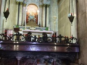 07-1503-haifa-ISR-carmelite-elijah-cave.jpg