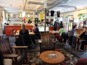 ../2013/02/23-1419-restaurant.jpg